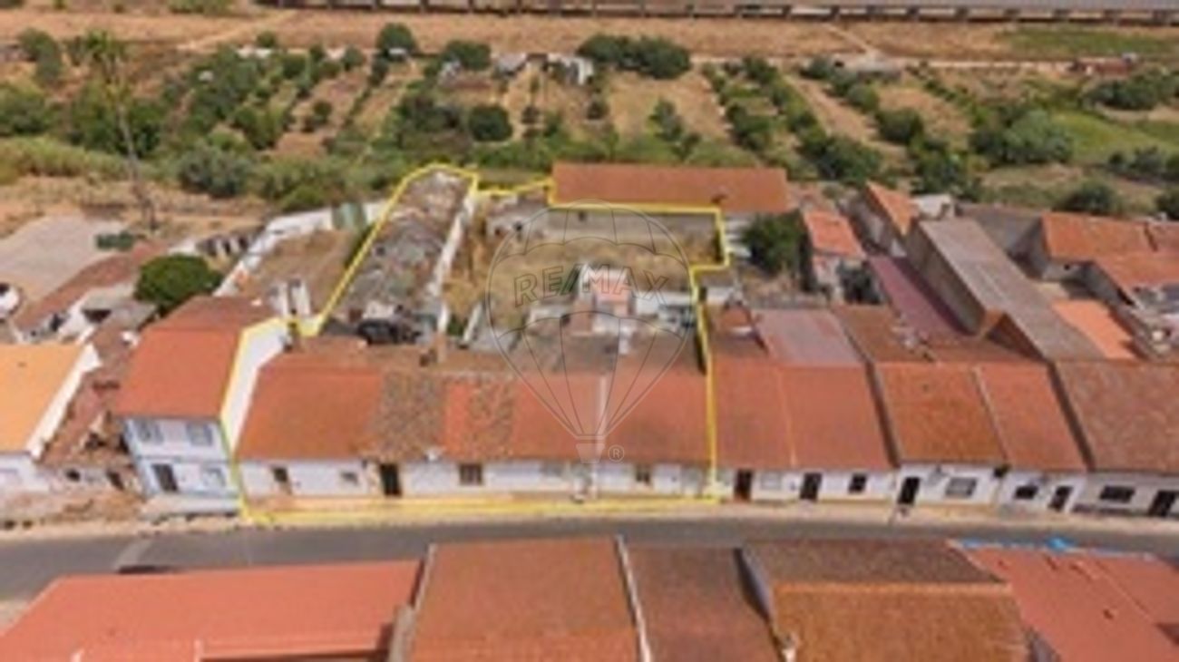 Outros - Habitação T5 para venda