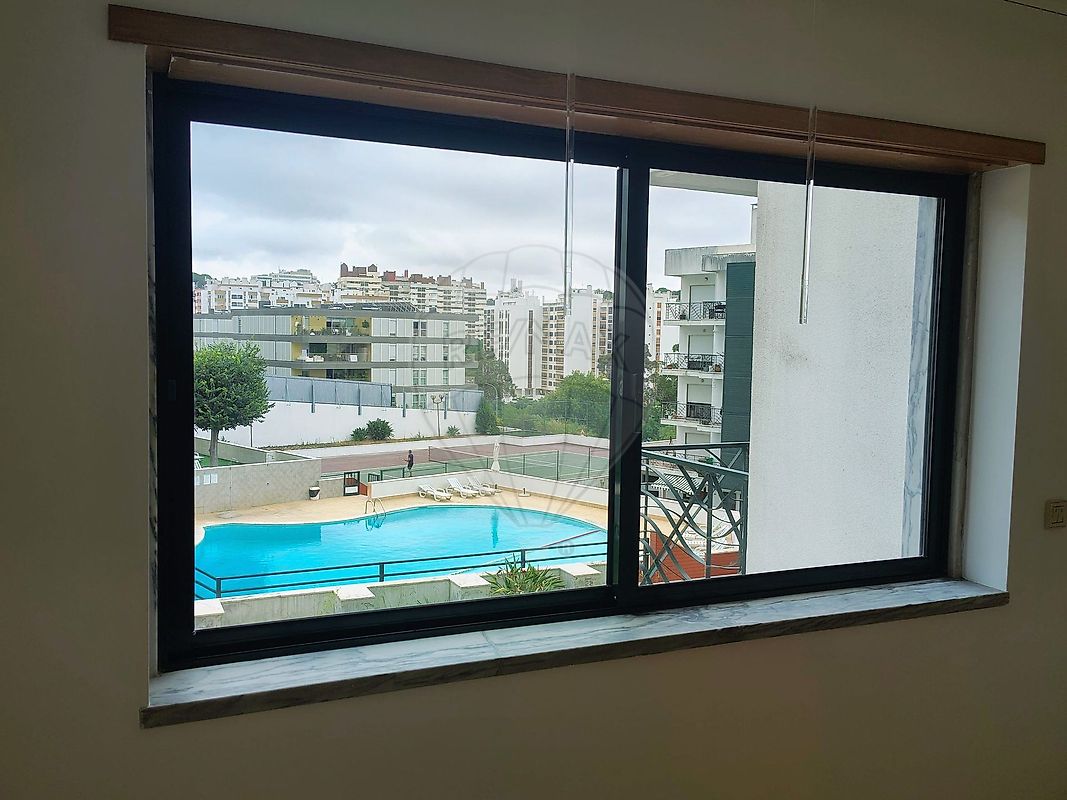Apartamento T2 para arrendar em Oeiras