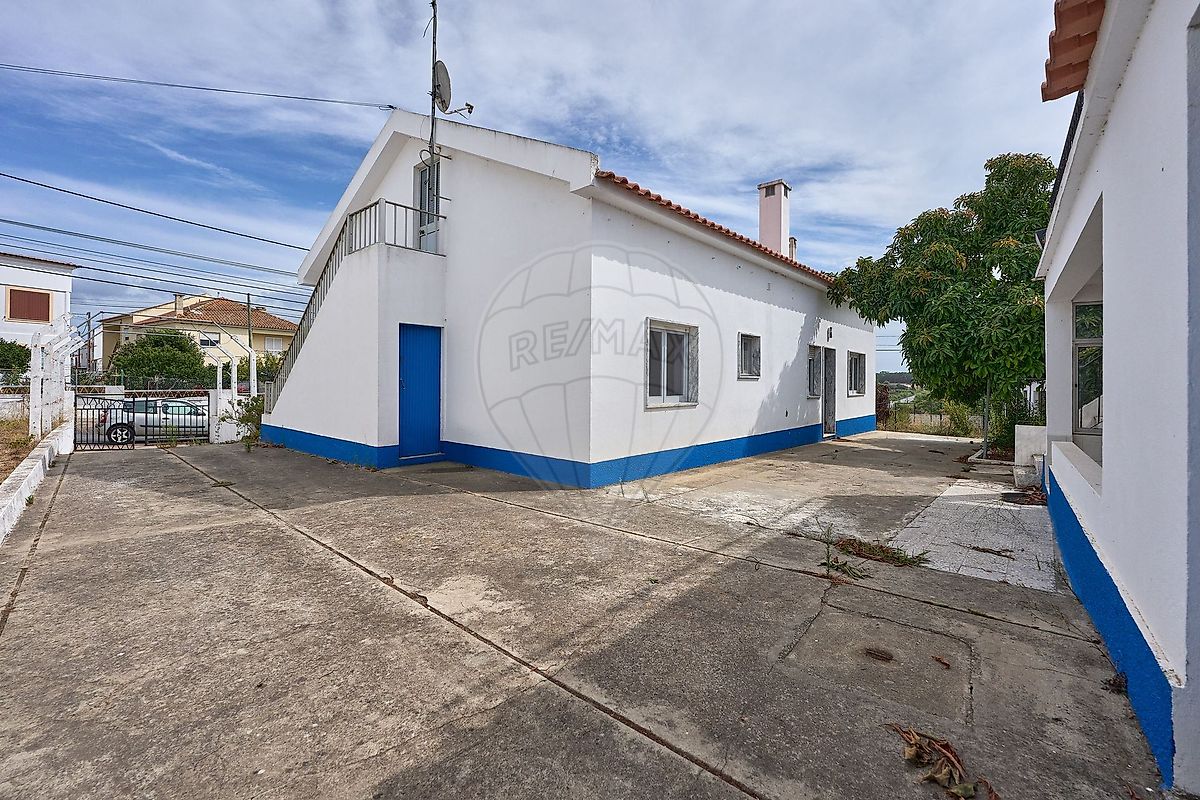 Moradia T3 para arrendar em Santiago do Cacém