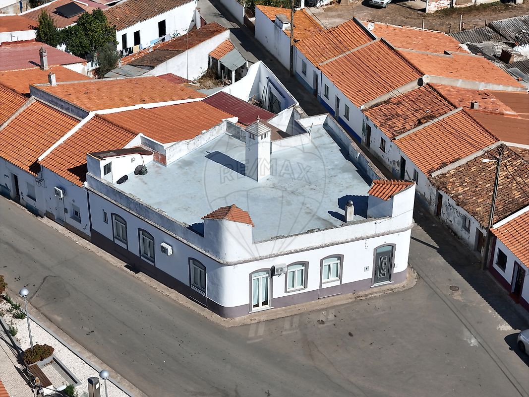 Moradia T3 - Figueira dos Cavaleiros, Ferreira do Alentejo, Beja