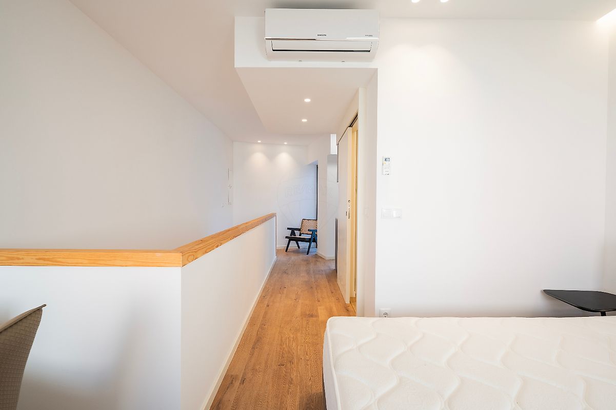 listing 121701262-202 picture-0