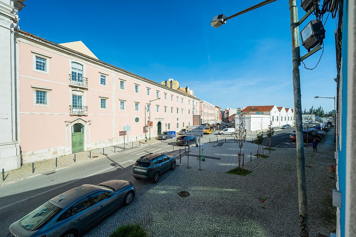 listing 121701262-202 picture-0