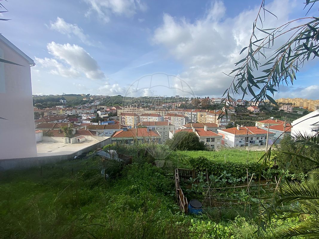 Land for sale in Loures, Portugal — €67,500
