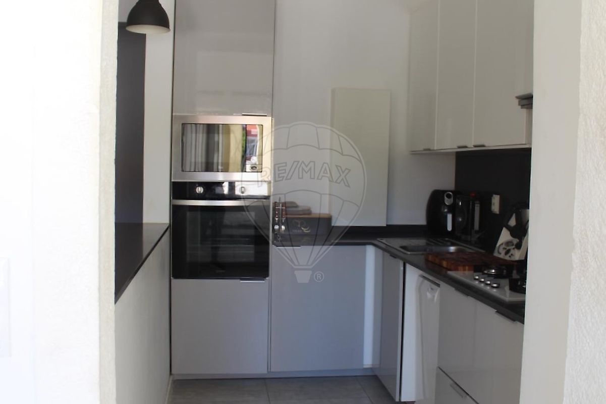 listing 121701262-218 picture-0