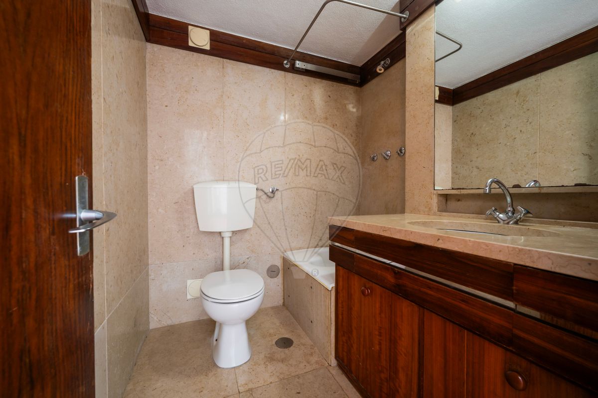 listing 121701534-15 picture-0
