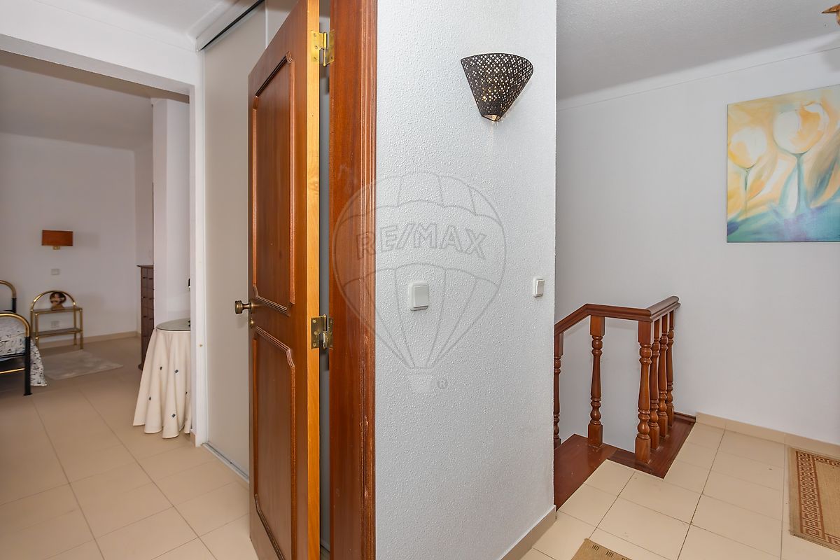 listing 121701472-16 picture-0