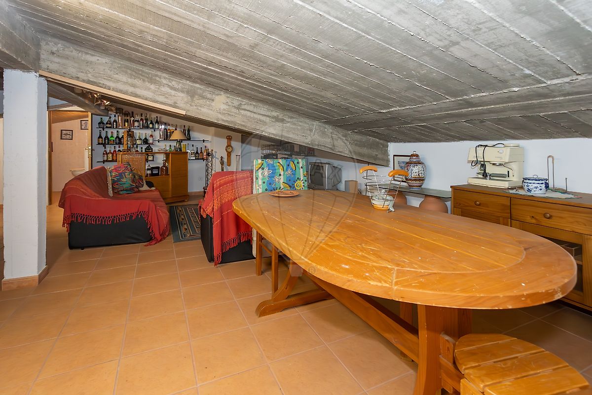 listing 121701472-16 picture-0