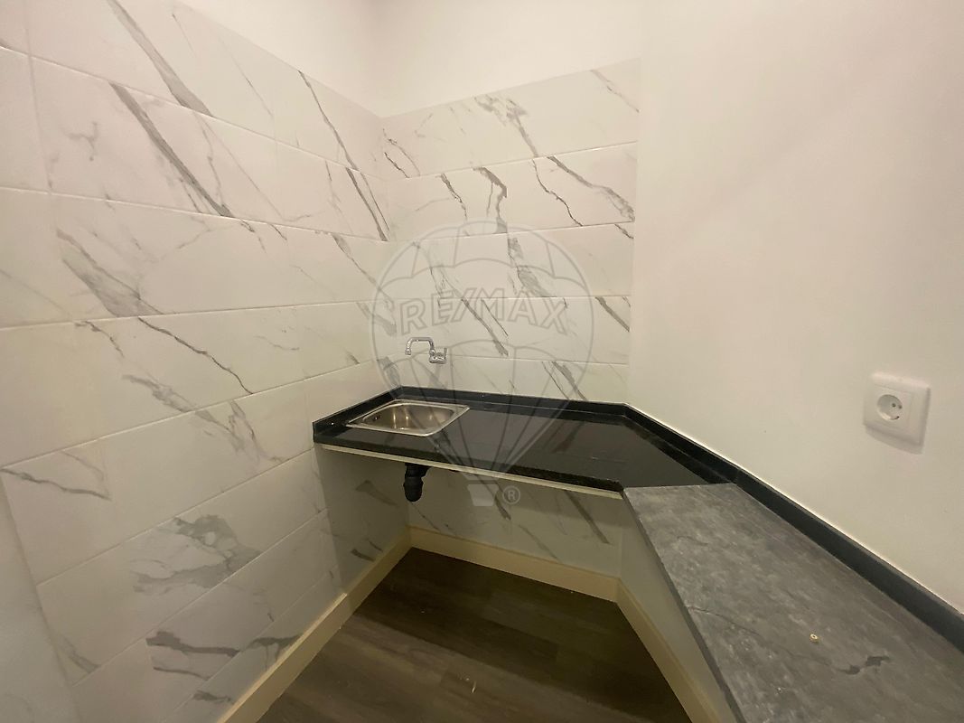 listing 121701471-136 picture-0