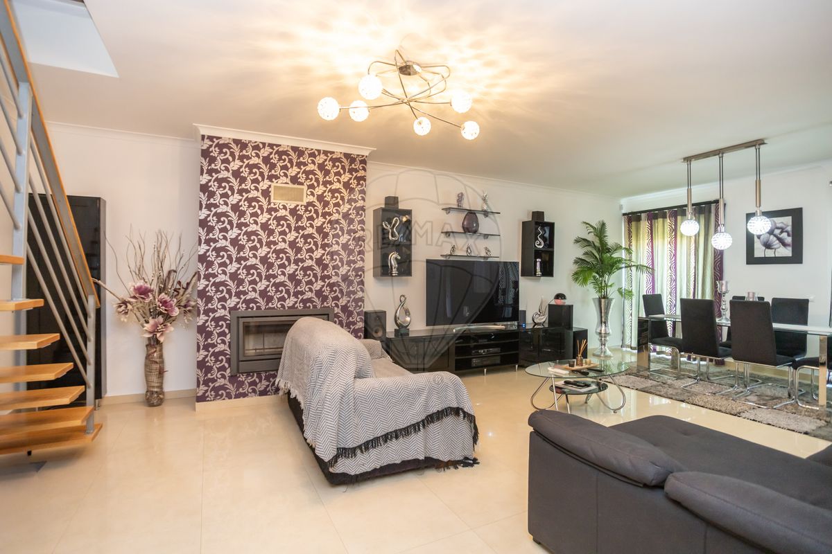 Apartamento T4 para venda