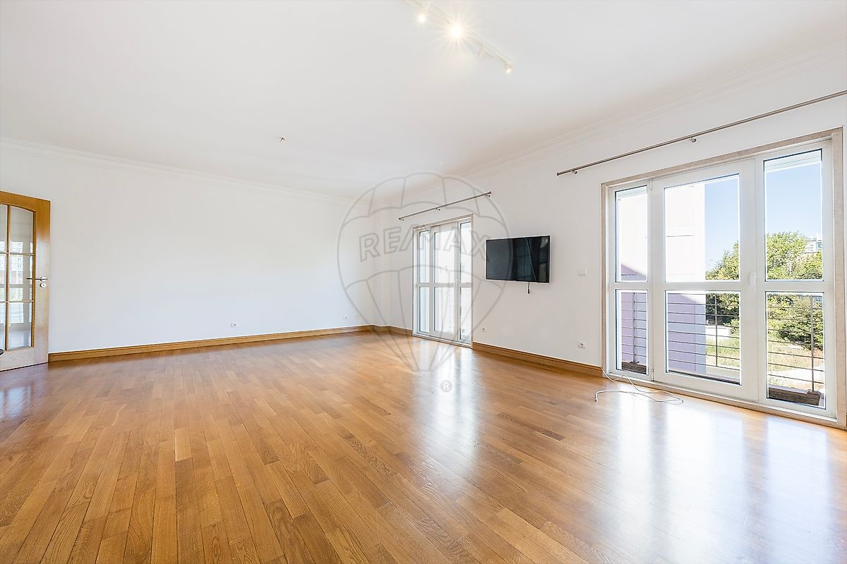 Apartamento T3 para arrendar em Lisboa
