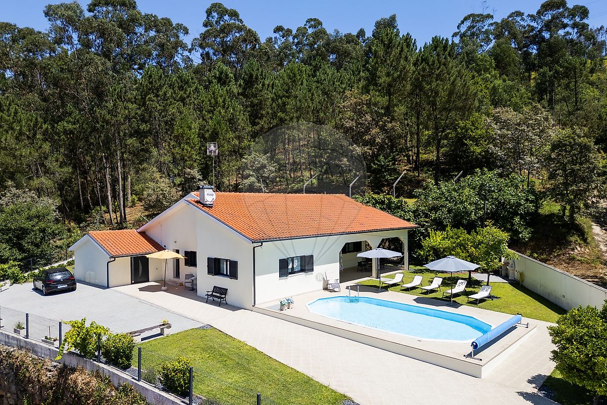 Moradia - Carvalho e Basto (Santa Tecla), Celorico de Basto, Braga