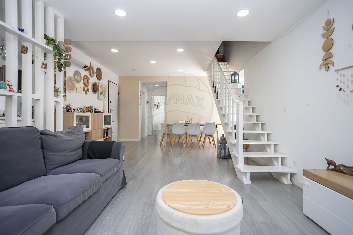 Apartamento T2 à venda em Almada
