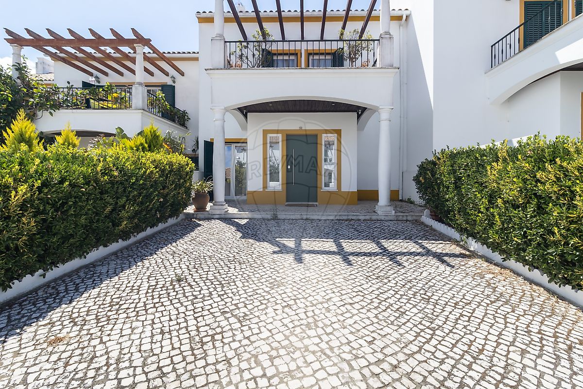 Apartamento T3 à venda em Sesimbra