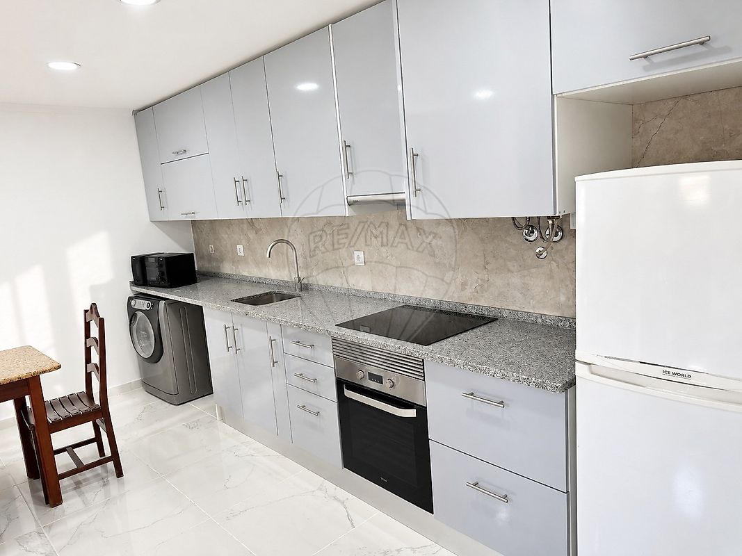 Moradia T1 à venda em Santo António da Charneca, Barreiro — foto 7