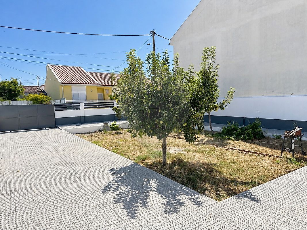 Moradia T1 à venda em Santo António da Charneca, Barreiro — foto 21