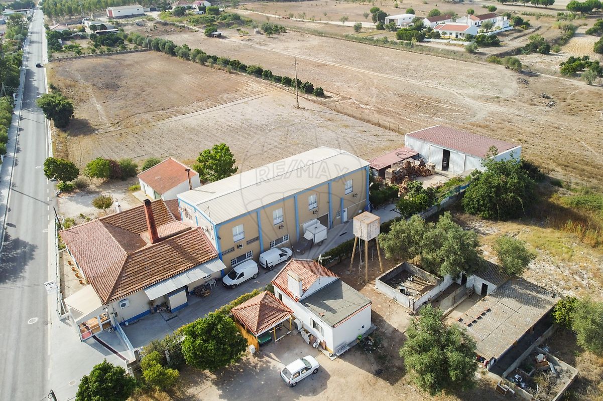 listing 121741024-642 picture-0