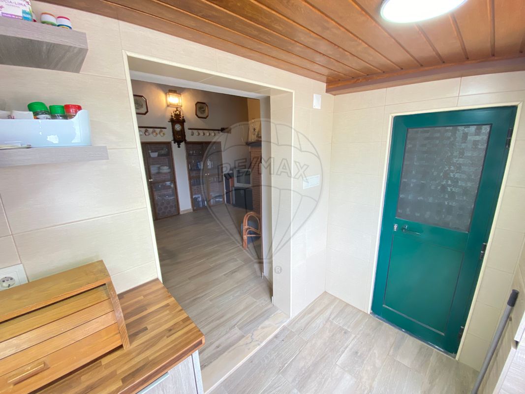 listing 121741103-183 picture-0