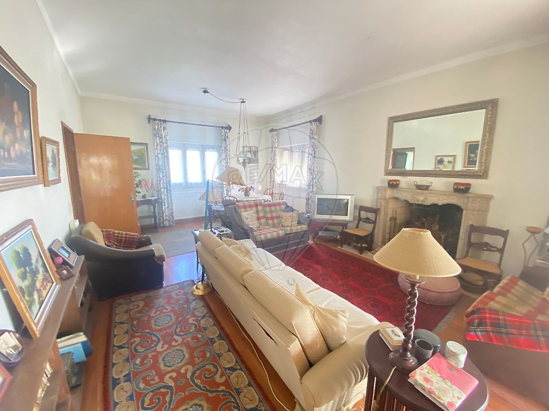 listing 121741103-191 picture-0