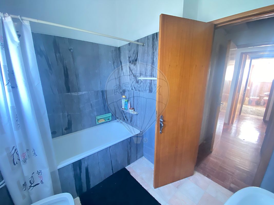 listing 121741103-191 picture-0