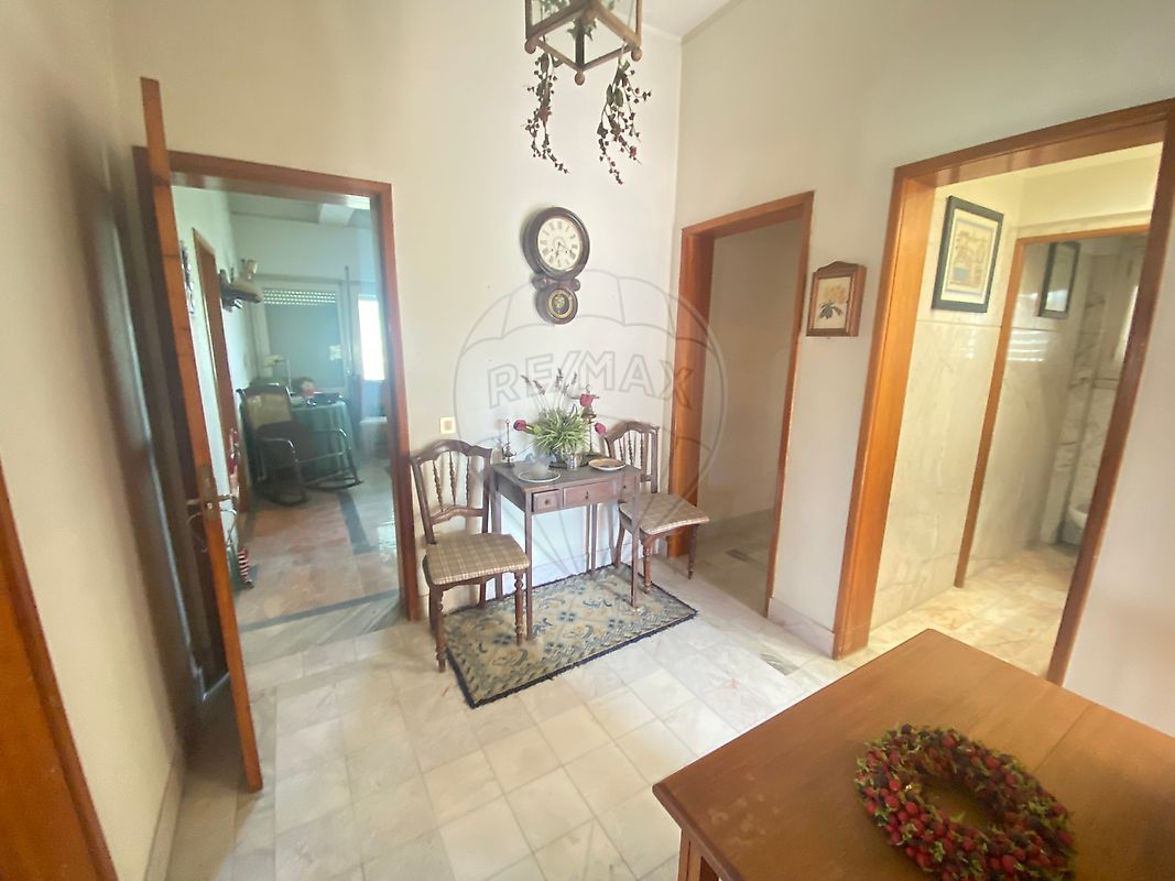 listing 121741103-191 picture-0