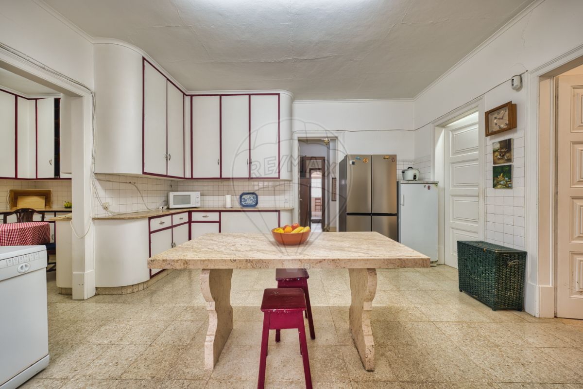 listing 121741024-676 picture-0