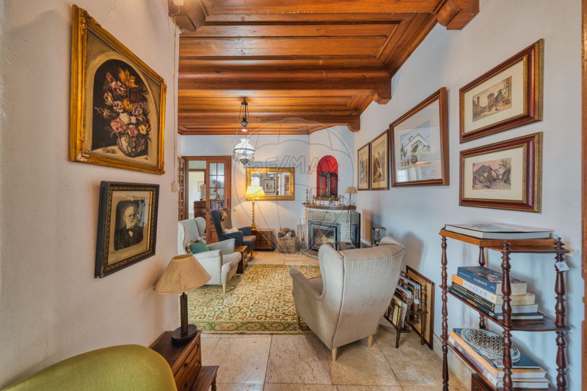 listing 121741024-676 picture-0