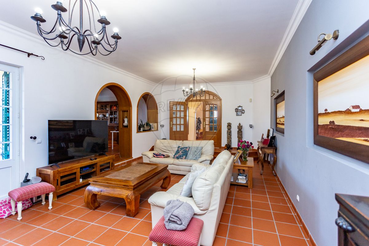 listing 121741103-197 picture-0