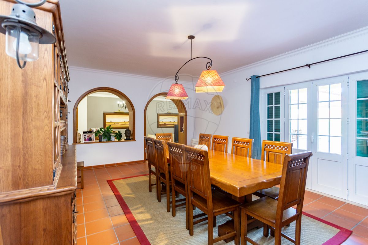 listing 121741103-197 picture-0