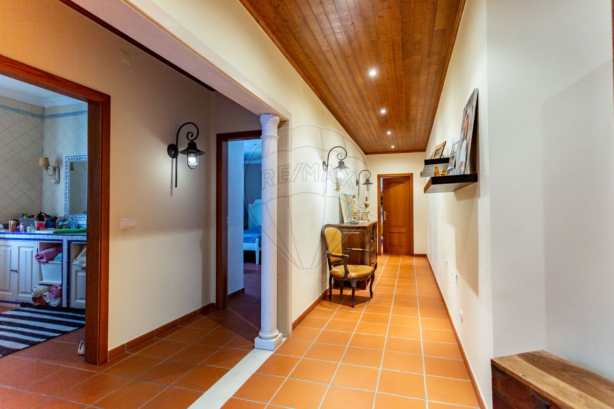 listing 121741103-197 picture-0