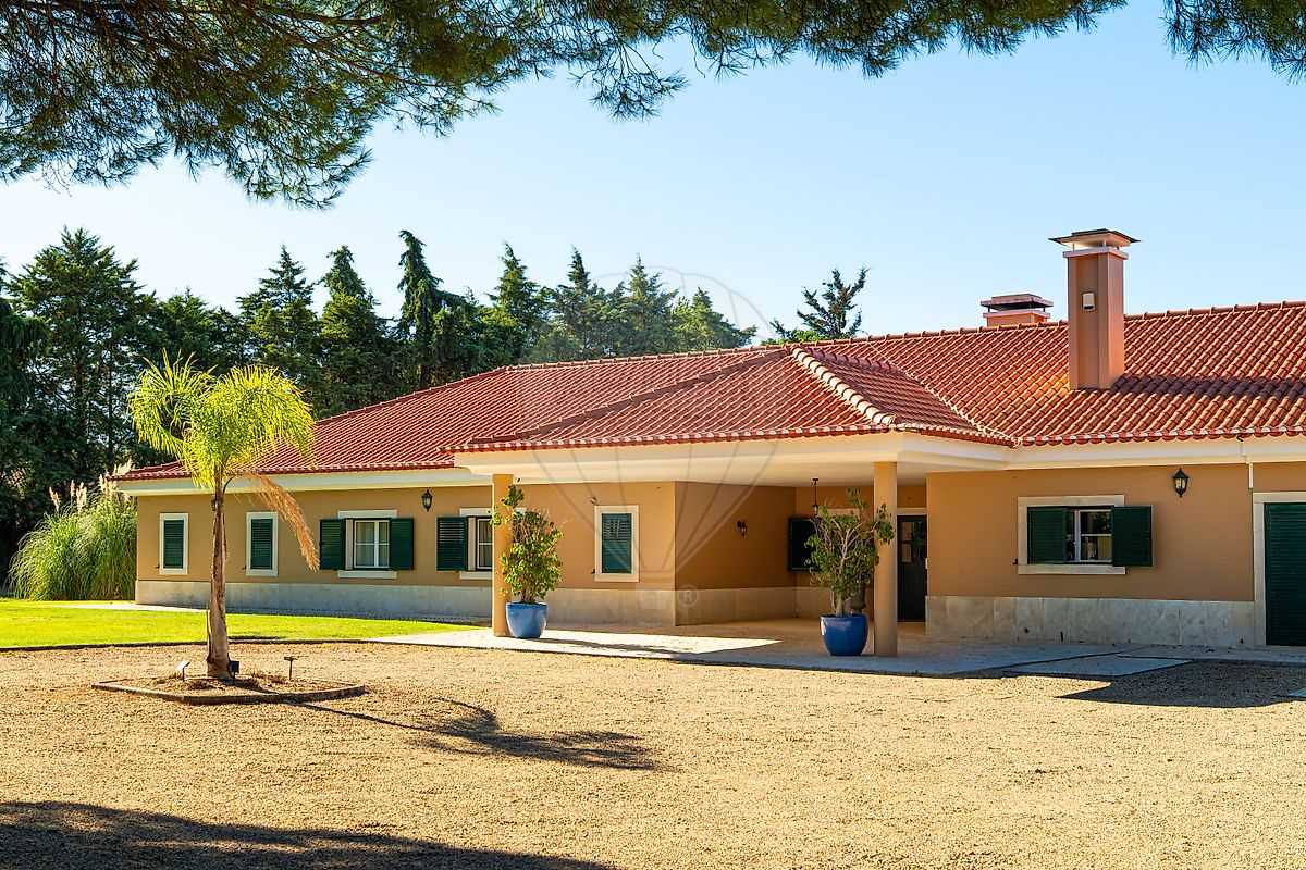 Moradia T4 - Santo Estevão, Benavente, Santarém