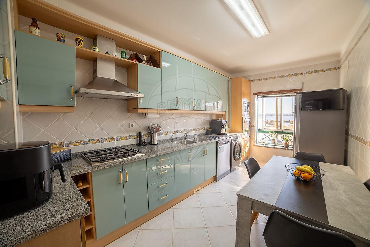 Apartamento T2 - Montijo e Afonsoeiro, Montijo, Setúbal