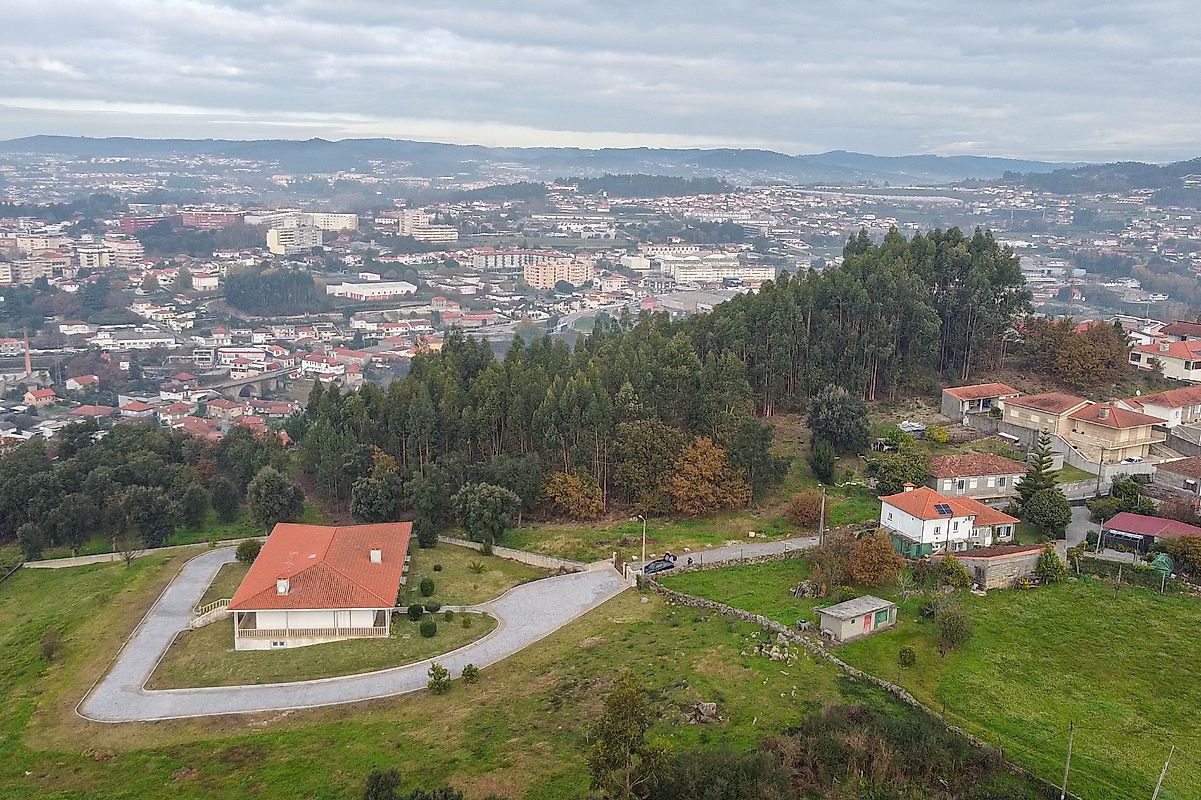 Land for sale in Santo Tirso, Portugal — €140,000