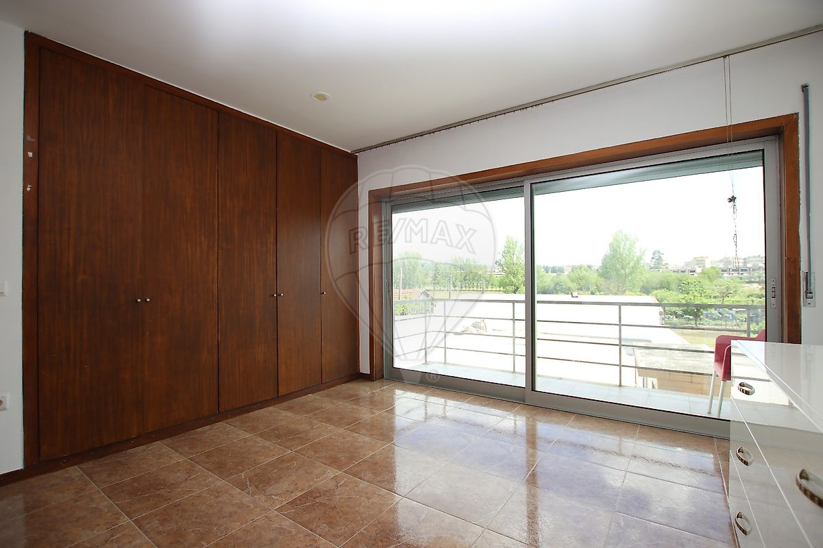 listing 121751302-14 picture-0