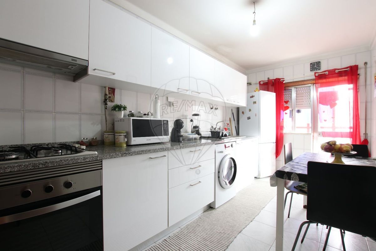 listing 121751324-296 picture-0