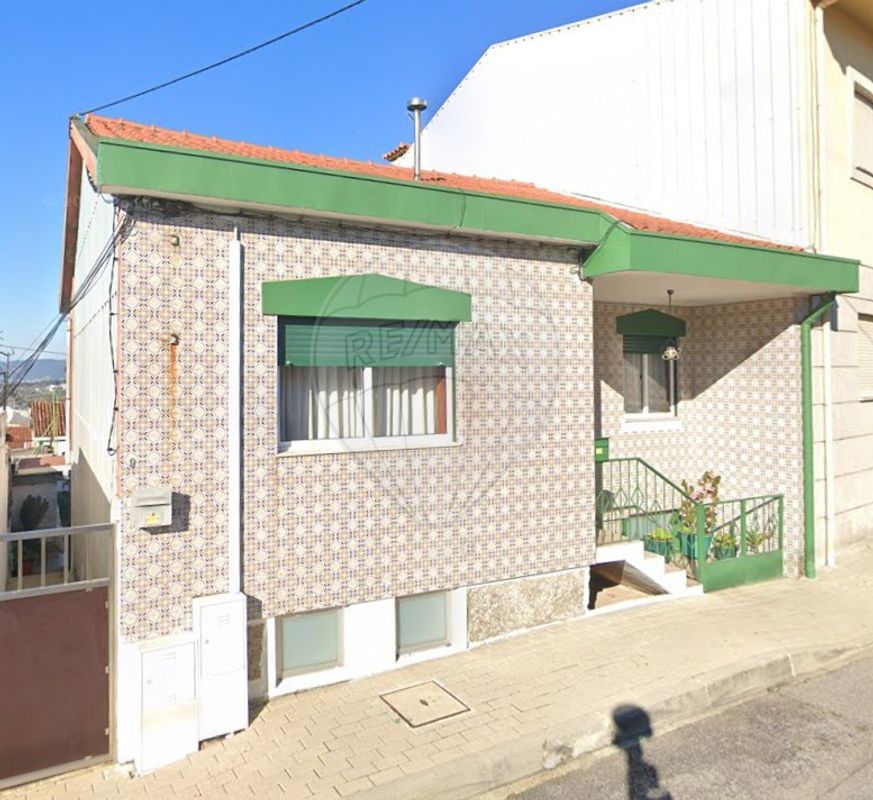 Moradia T4 para venda