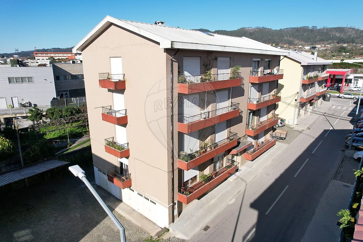 Apartamento T3 à venda em Vila Nova de Famalicão