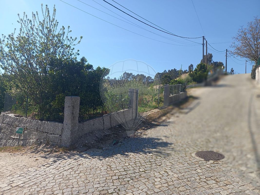 Terreno - Arões (São Romão), Fafe, Braga