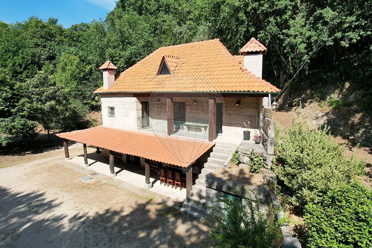 Apartamento T4 à venda em Guimarães