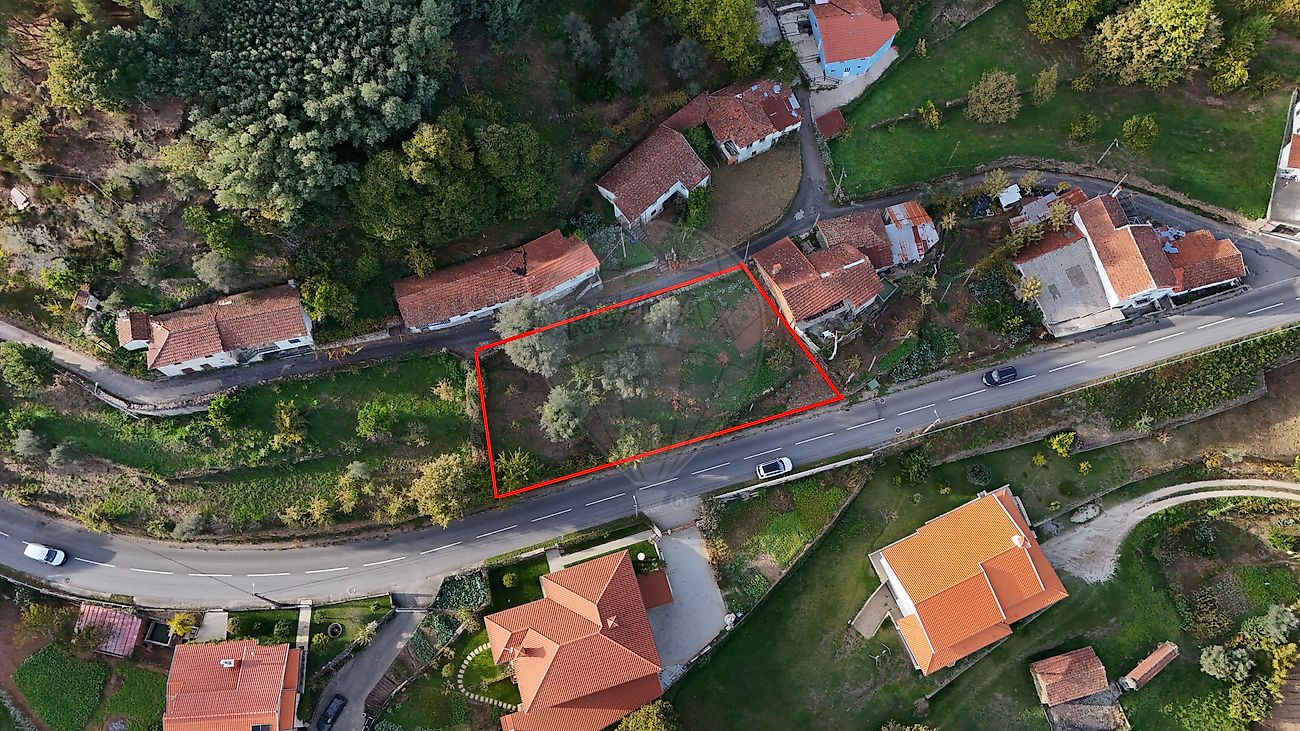 Terreno - Refojos de Basto, Outeiro e Painzela, Cabeceiras de Basto, Braga