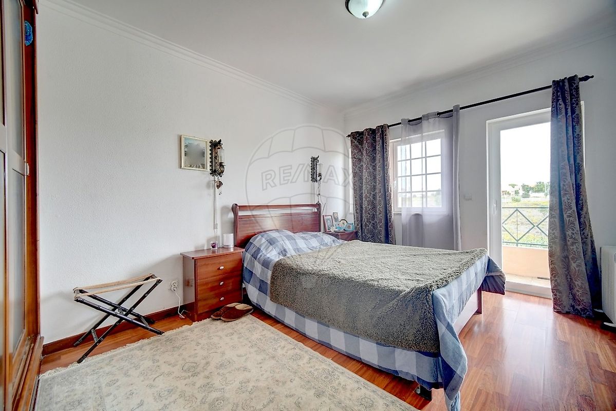 listing 121801379-7 picture-0