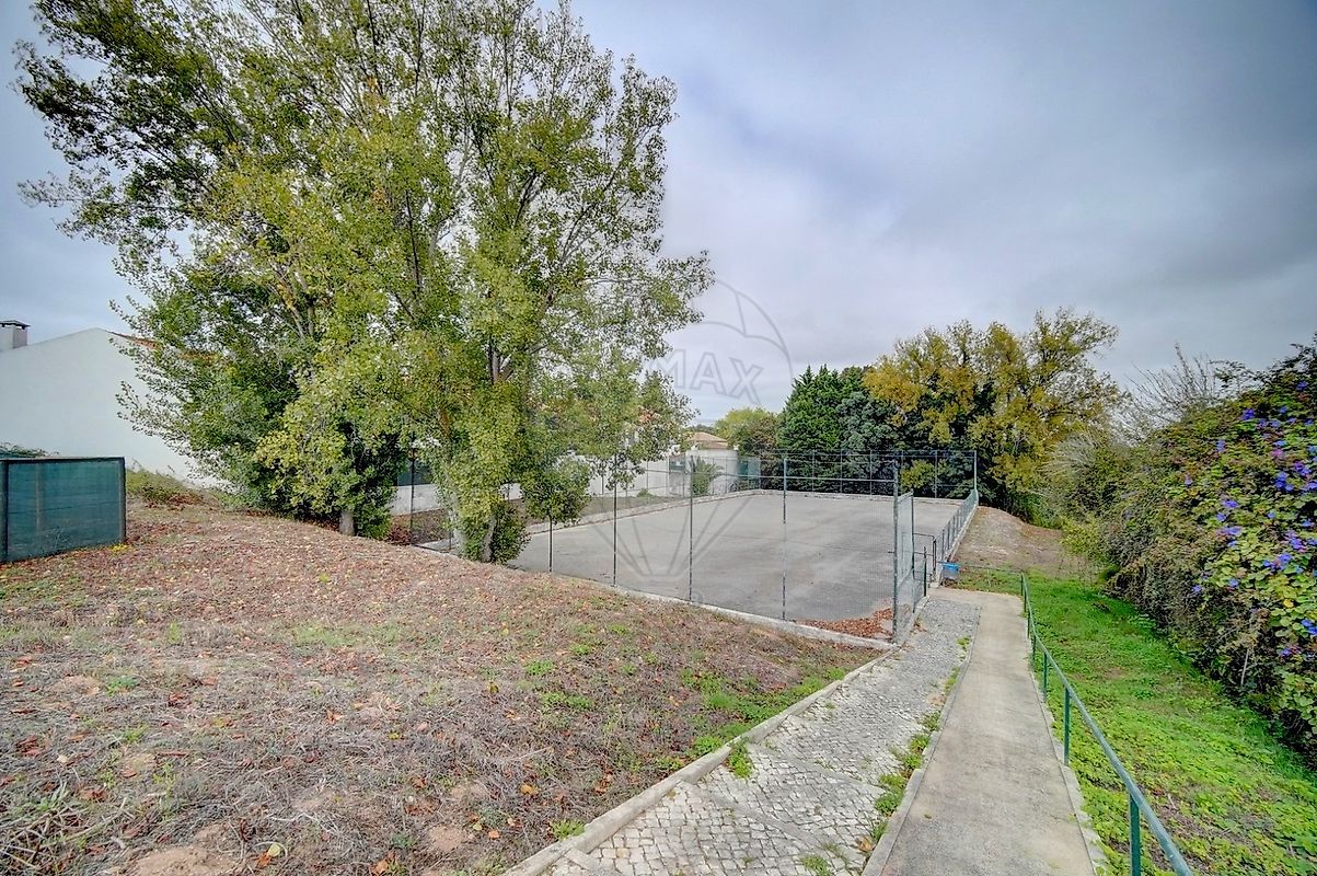 listing 121801379-7 picture-0