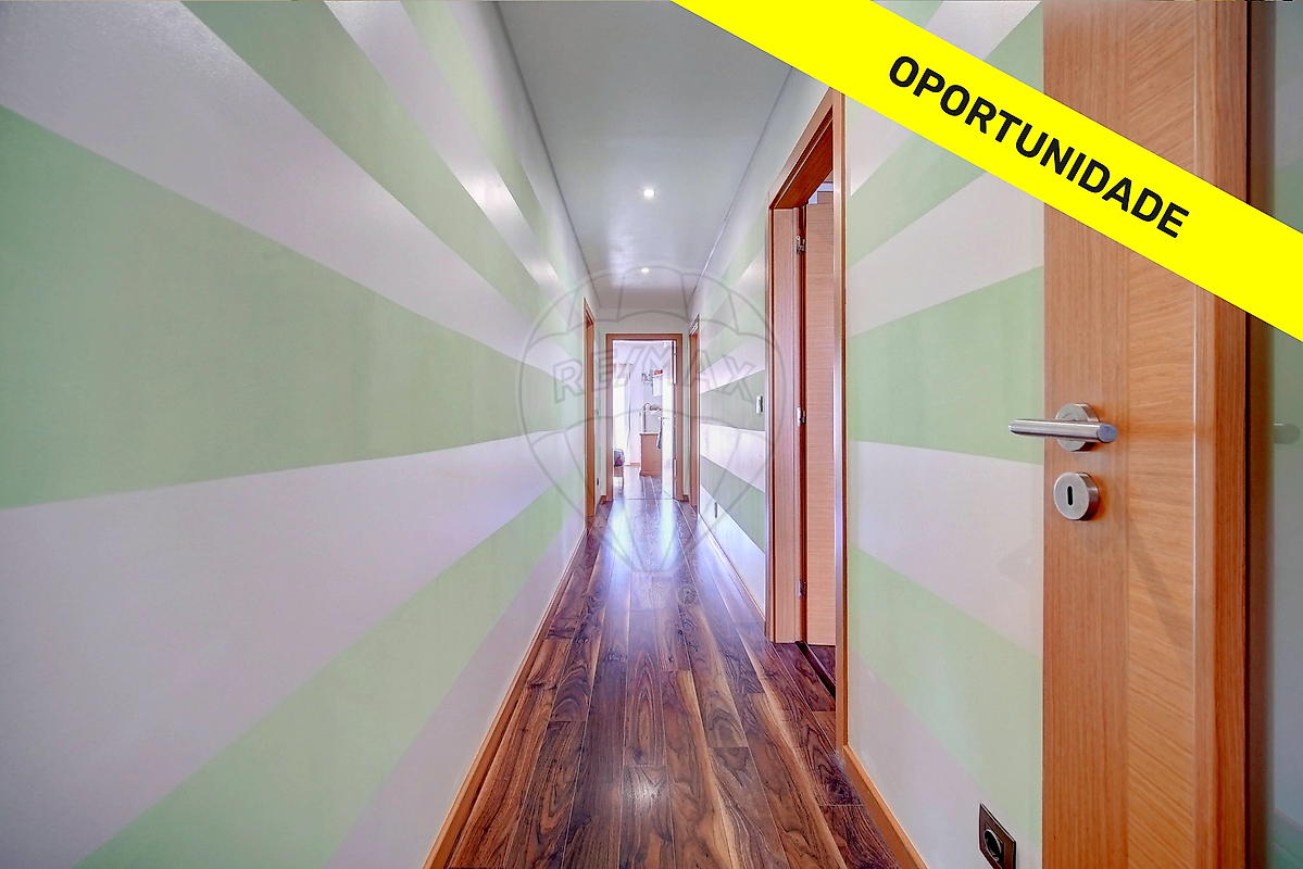 listing 121801379-15 picture-0