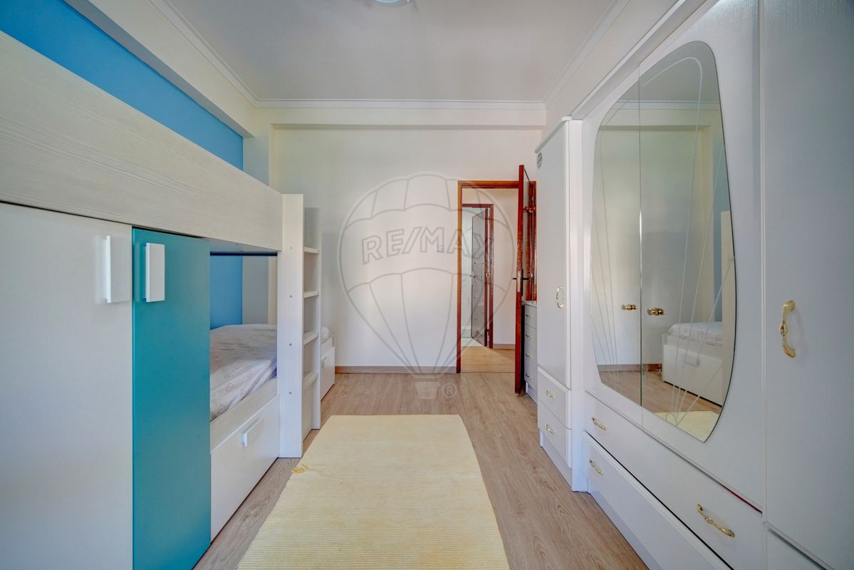 listing 121801324-55 picture-0