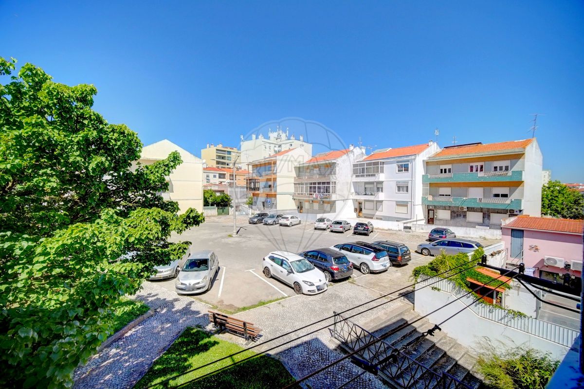 listing 121801324-55 picture-0