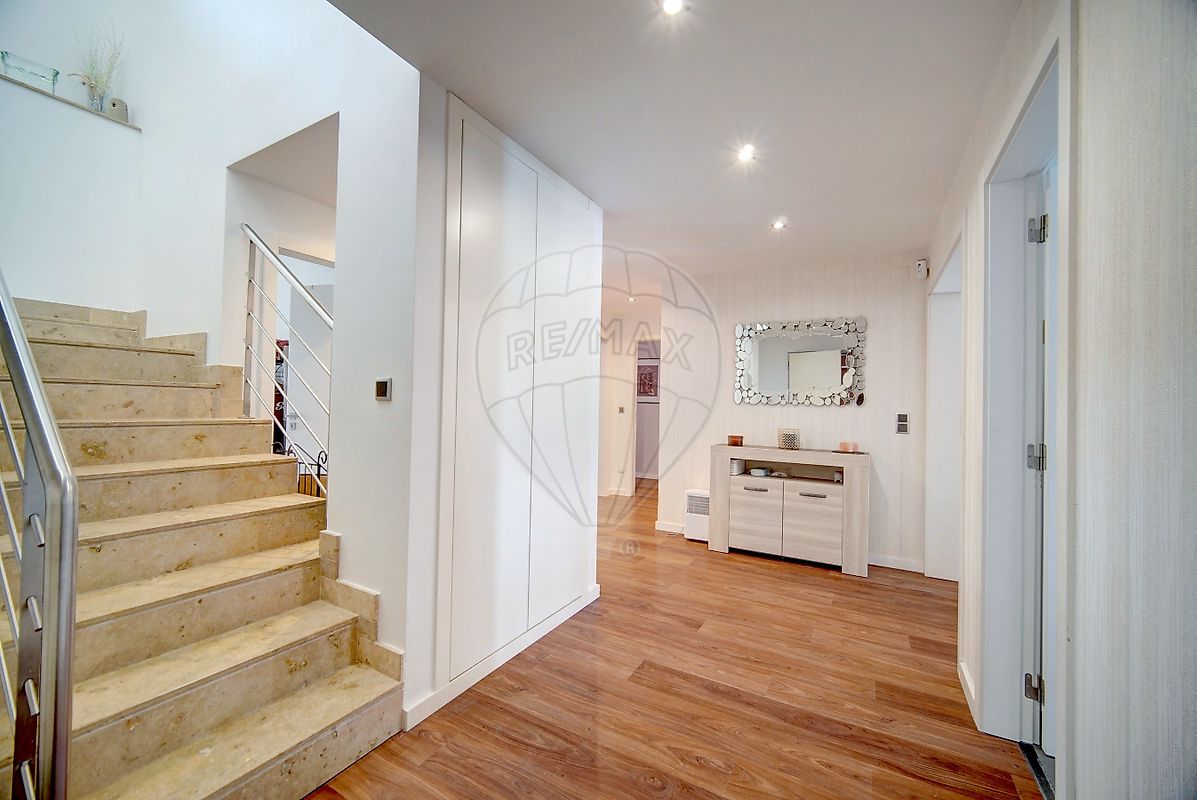 Apartamento T5 à venda em Alcochete