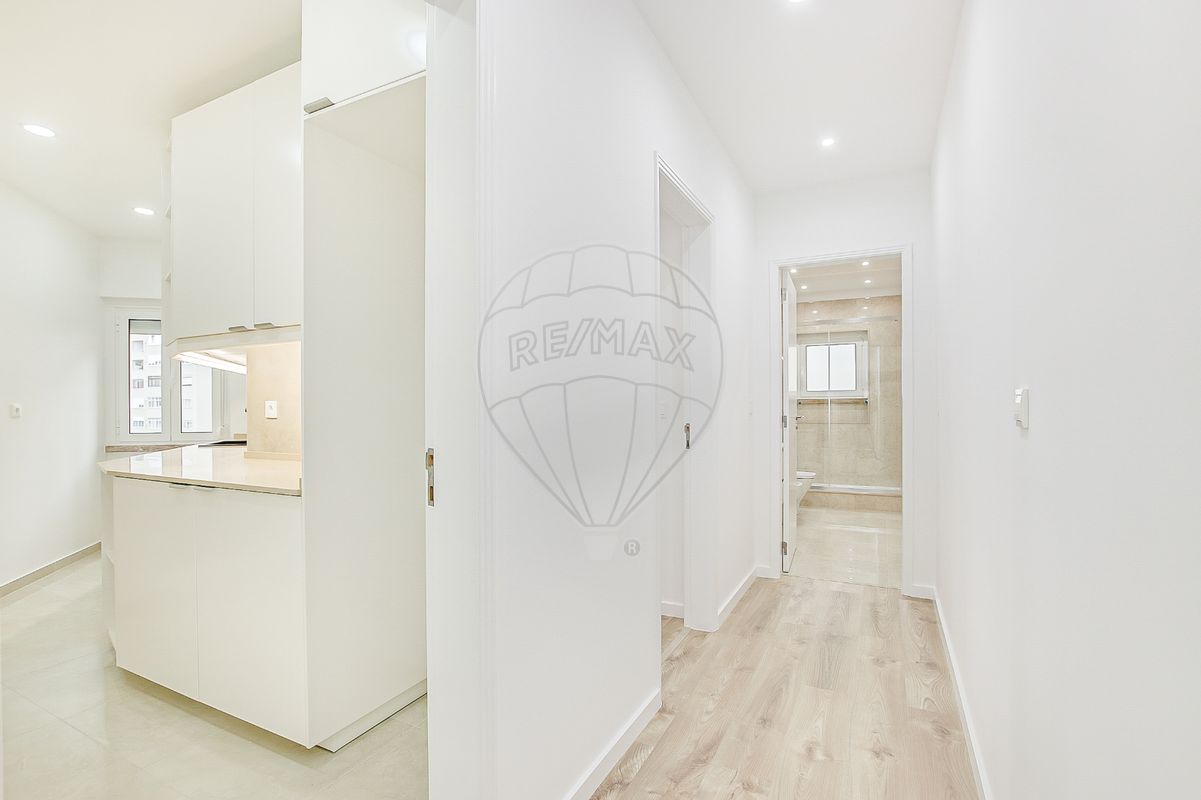 listing 121831322-48 picture-0