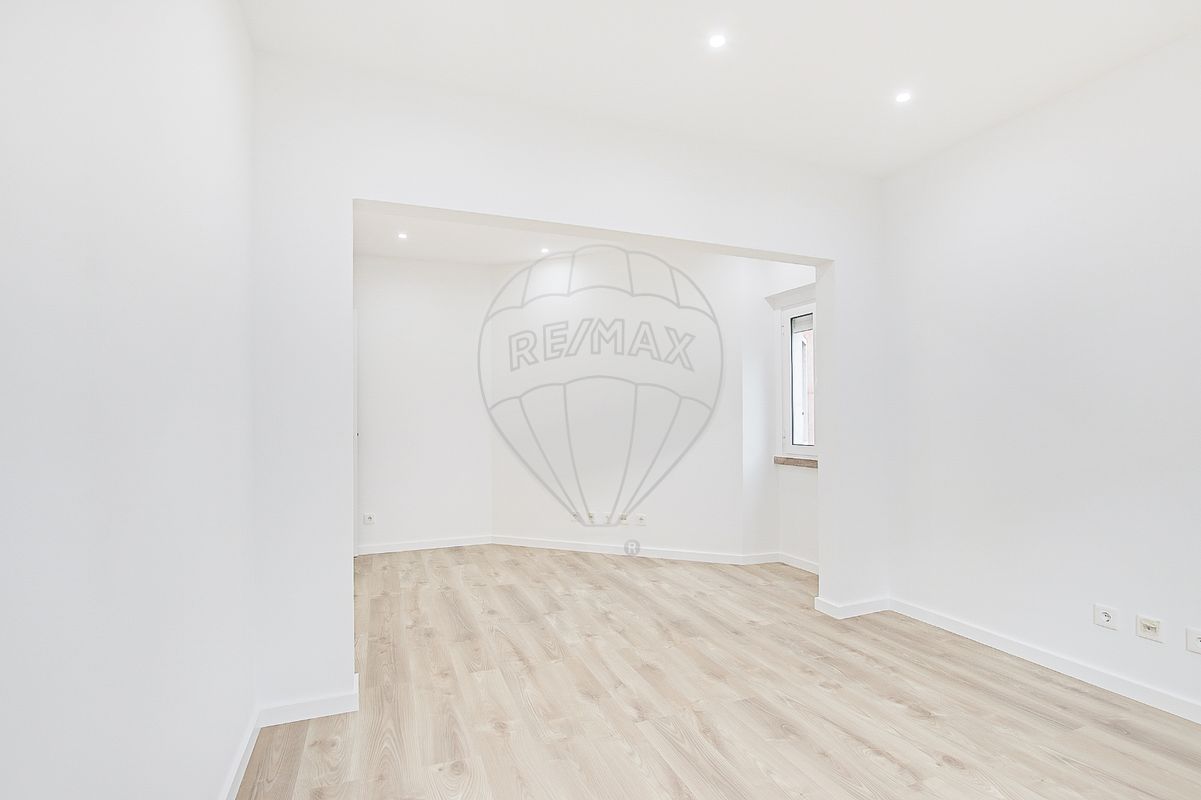 listing 121831322-48 picture-0