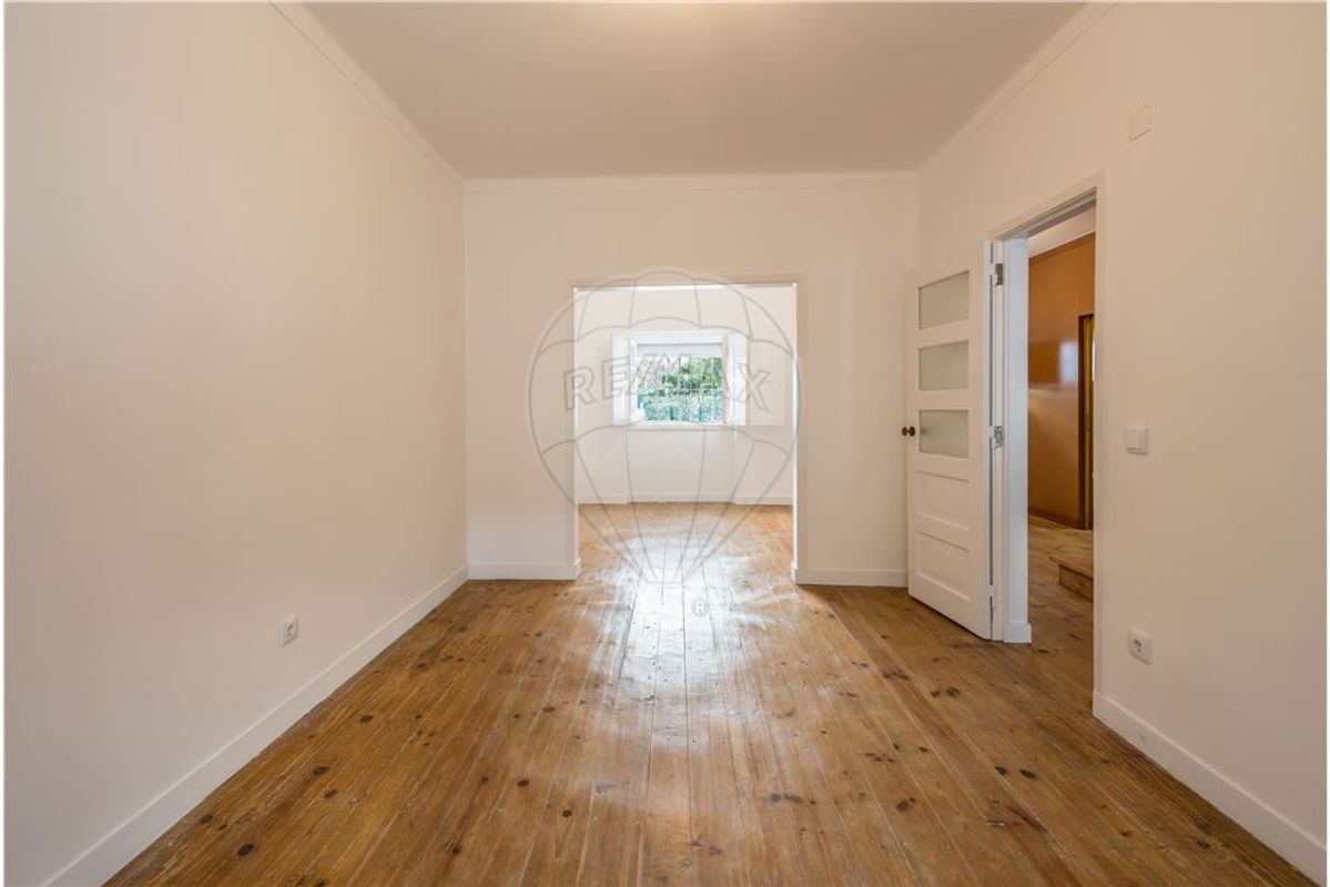listing 121831169-65 picture-0