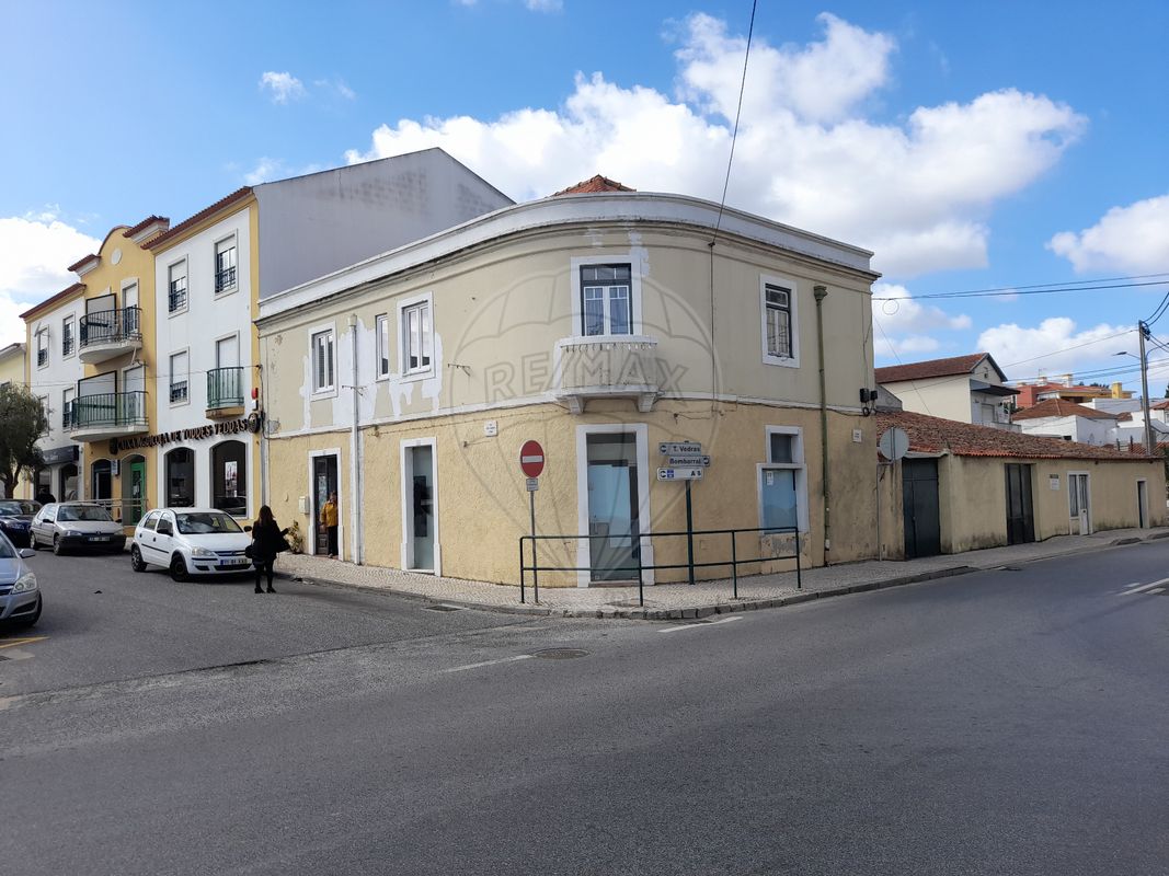 Prédio T3 para venda