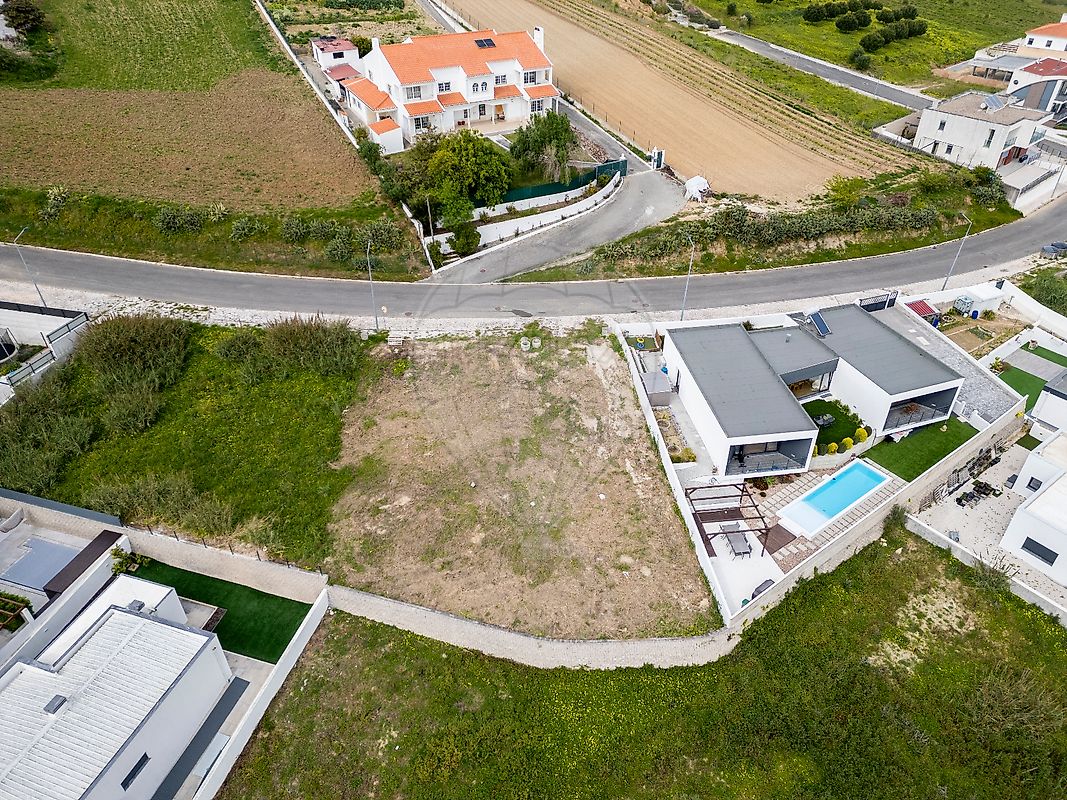 Land for sale in Torres Vedras, Portugal — €115,000